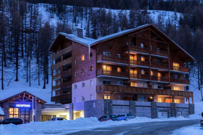 Les Terrasses De Labrau- Les Chalets Du Verdon Allos Exterior foto